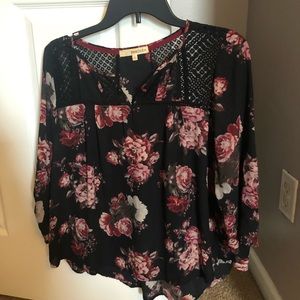 Women’s Floral Blouse Size Large